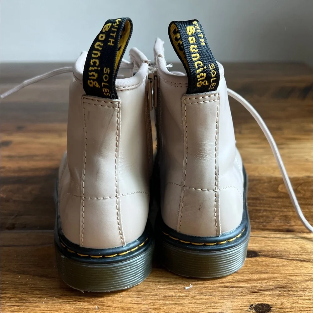 Dr. Martens Toddler 10 Beige Blush Zip Up Lace Up Boots Excellent Condition